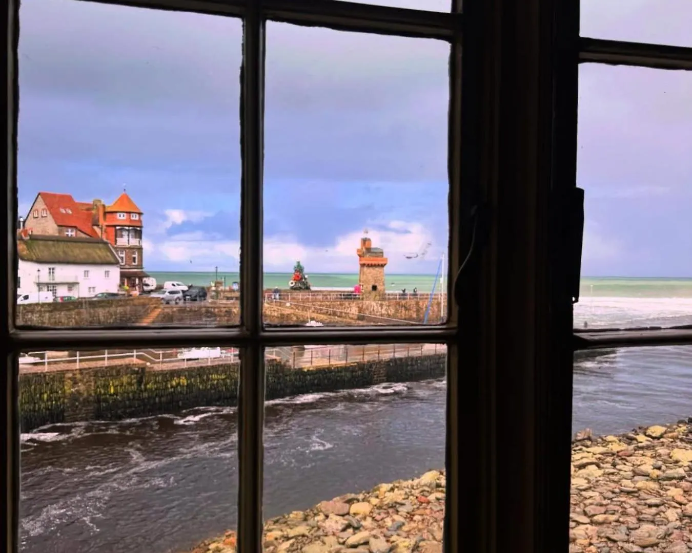 8 Smart Central Hotels Near Watersmeet House Worth Booking
